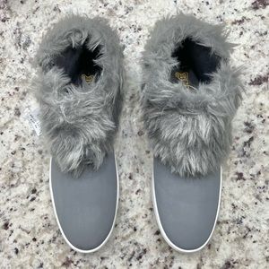 Brash Gray Faux Fur Ankle women's Shoes
